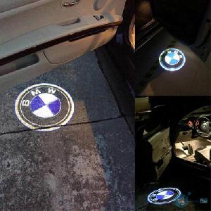 2db vezeték nélküli LED-es logó világítás autóhoz