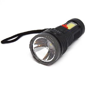 Akkumulátoros LED zseblámpa / vízálló, töltöttségjelzővel
