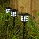 Napelemes kültéri kerti lámpa, földbe szúrható X17 – 4db